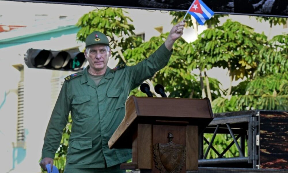Cuba tourne la page du tout-État