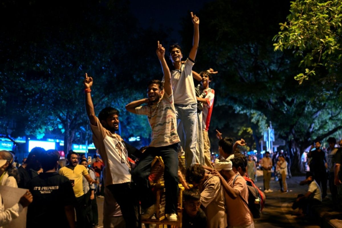 New Delhi efface les graffitis d'une révolte étudiante victorieuse