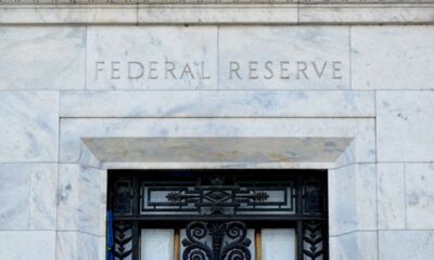 La Fed retient ses taux mais le spectre d'une hausse se rapproche