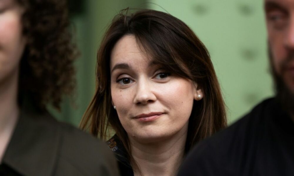Xenia Fedorova, la chroniqueuse pro-russe qui défie la République