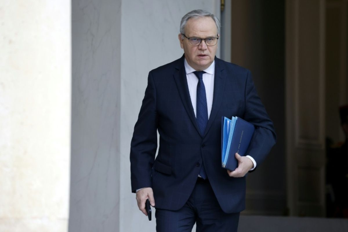 François-Noël Buffet promet une indépendance totale et dit avoir évolué sur les droits fondamentaux
