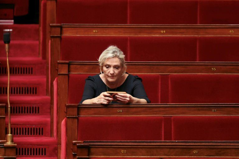 À six jours de l'heure de vérité, Marine Le Pen joue la sérénité