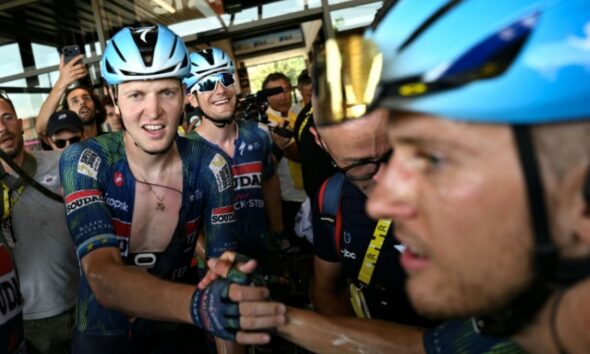 Le Tour de France raccourcit une étape pour la première fois à cause de la canicule