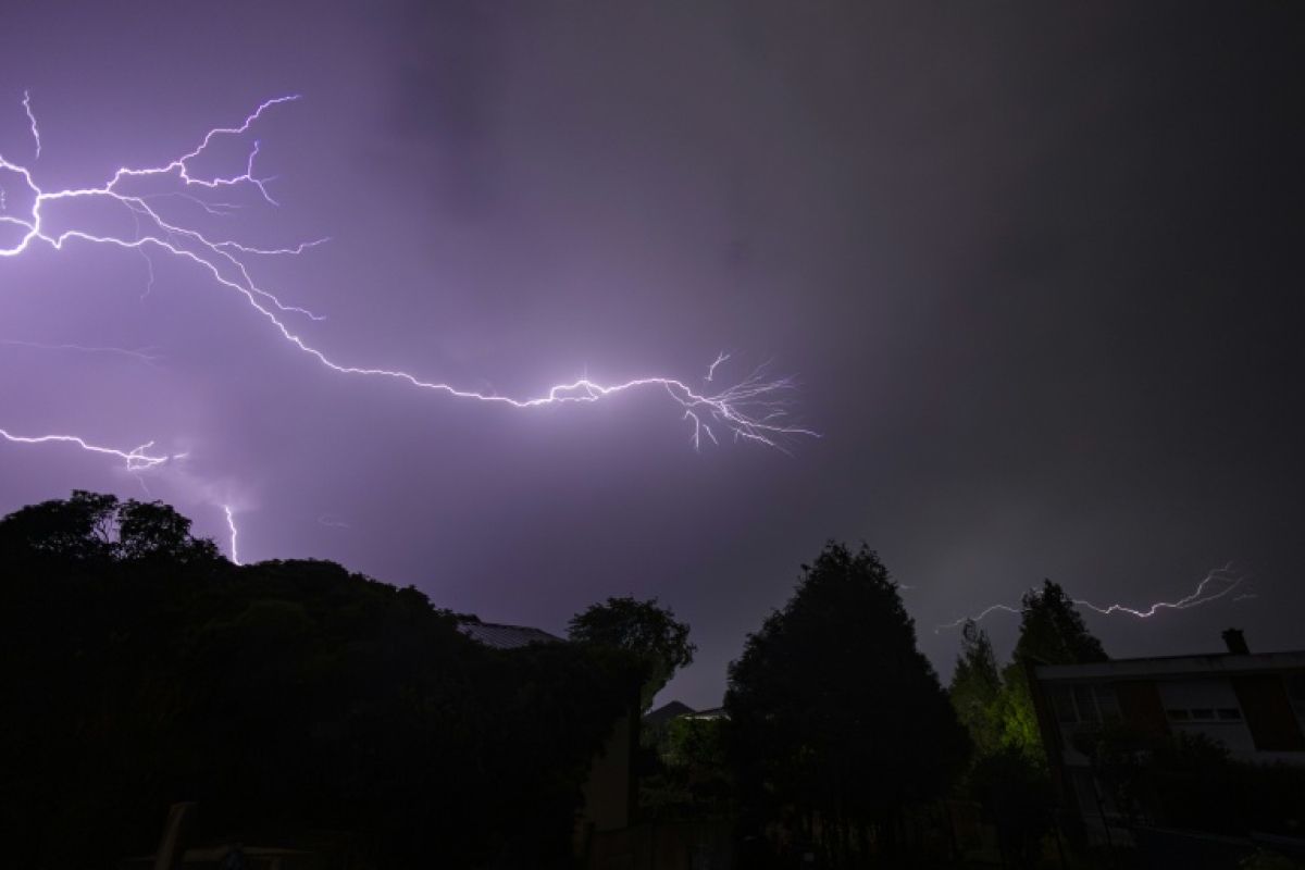 La canicule cède la place à des orages violents dans dix départements