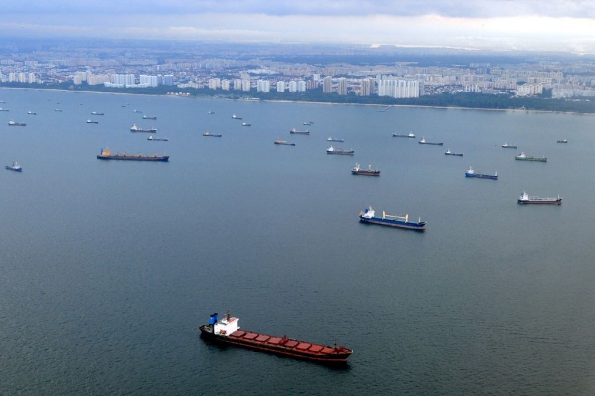 Un étroit passage maritime concentre un tiers du pétrole mondial