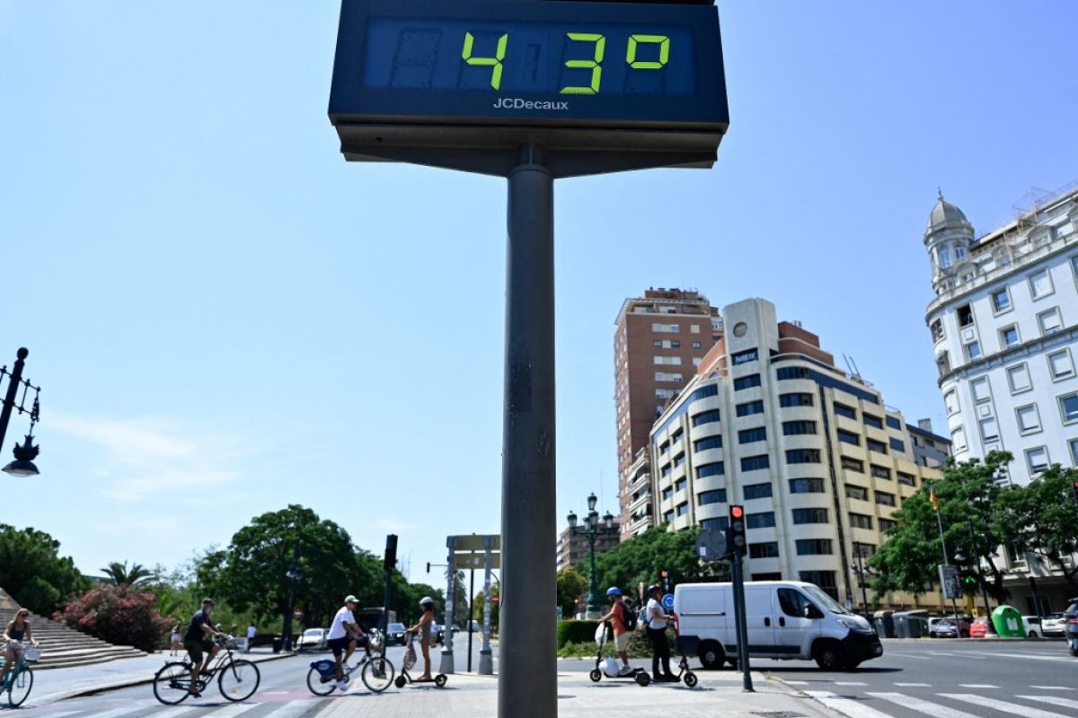 La canicule met les travailleurs français au défi de s’adapter