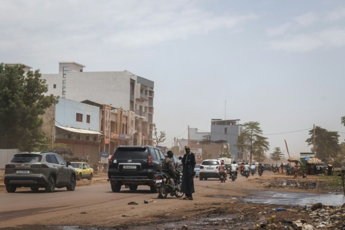 Une cascade d'attaques secoue le Mali du nord au sud