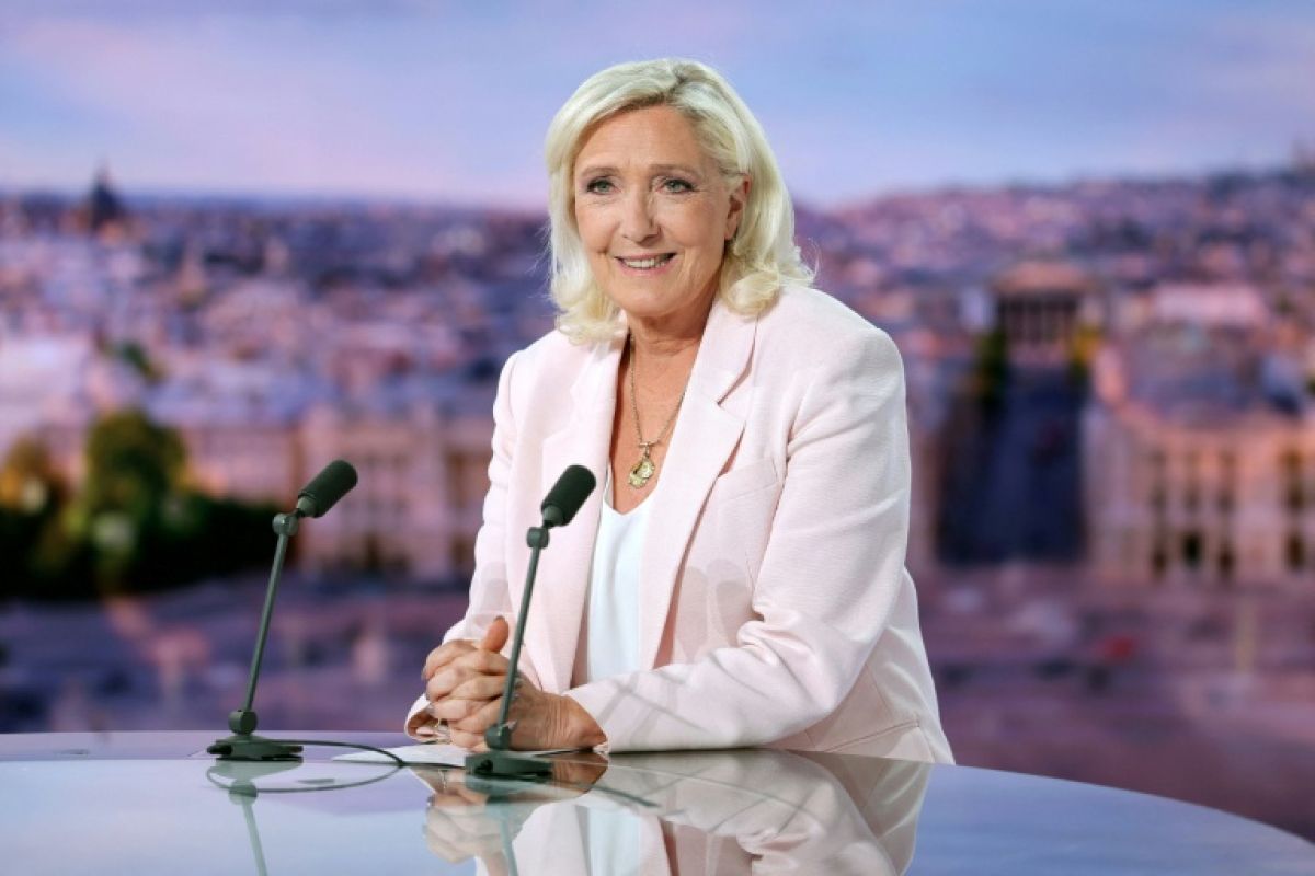 Marine Le Pen défie la justice et lance sa campagne présidentielle