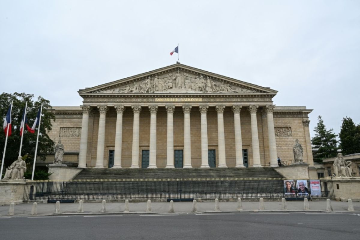 Free parties et rodéos motorisés la nouvelle loi sécurité qui divise