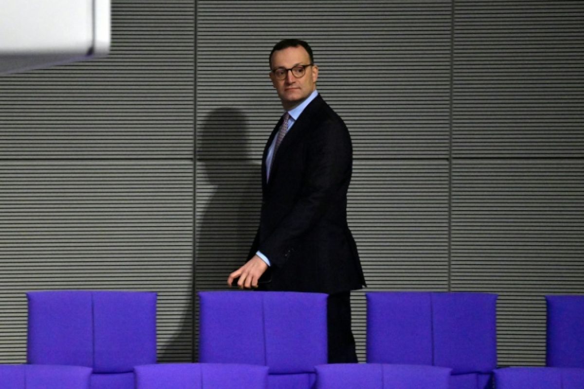 Père par GPA, le chef des députés conservateurs allemands démissionne