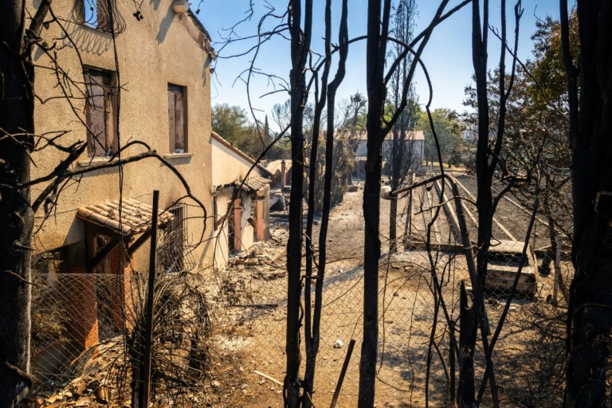 La peur au ventre face à l'incendie géant