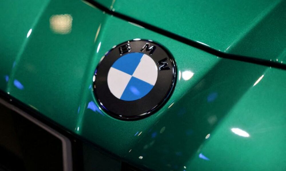 BMW encaisse la tempête. Bénéfice en baisse de 35%, 8 000 emplois supprimés