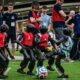 Des robots jouent au foot à Incheon et visent la Coupe du monde 2050