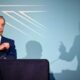 Nigel Farage quitte son siège de député pour provoquer un test électoral sur son honnêteté