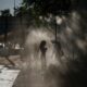Un quart de la France suffoque sous une canicule étouffante