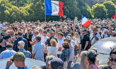 4500 personnes vêtues de blanc pour Louis le cri de colère d'une mère