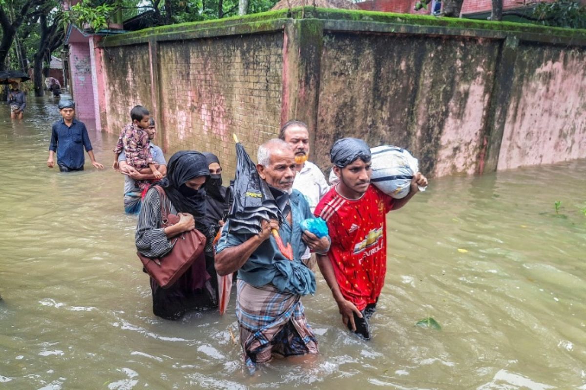 La mousson emporte tout sur son passage au Bangladesh