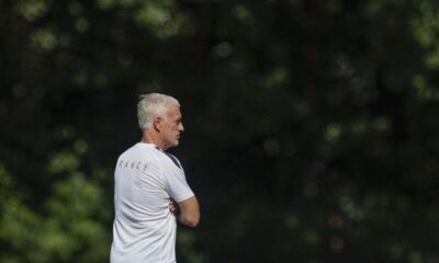 Les Bleus privés de leurs deux rocs défensifs à l'entraînement