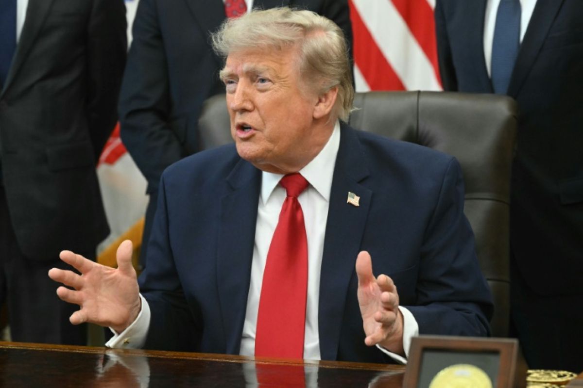 Trump intensifie les frappes sur l’Iran tout en laissant la porte ouverte à un accord
