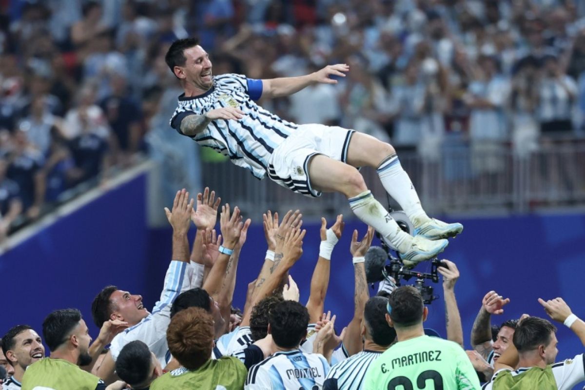 Messi repousse la sortie de route de l'Argentine d’un coup de génie