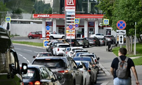 L Ukraine frappe les raffineries russes pour asphyxier l armée de Poutine