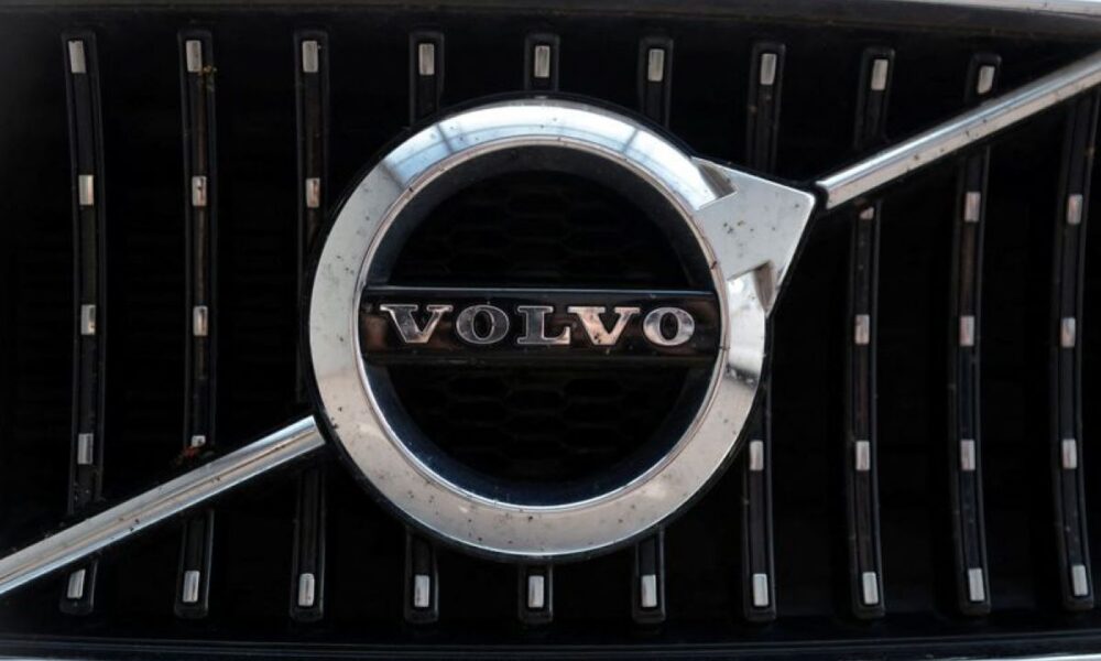 Volvo voit son bénéfice chuter, mais croit en un rebond grâce à l’EX60