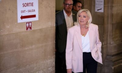 Marine Le Pen condamnée en appel mais pas éliminée de la présidentielle