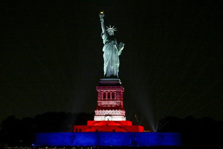 La statue de la Liberté fait son show pour les 250 ans des États-Unis