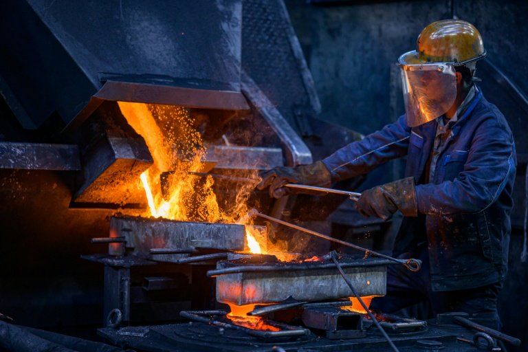 Faire fondre du métal sans pétrole le casse-tête des PME allemandes face à la facture d'électricité