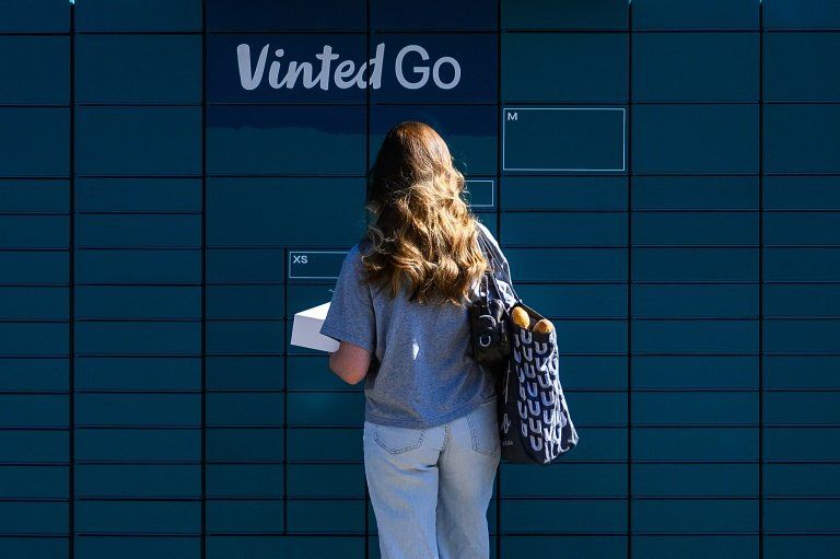 Les Français n'ont jamais autant cliqué sur "acheter" : 200 milliards d'euros dépensés en ligne en 2025