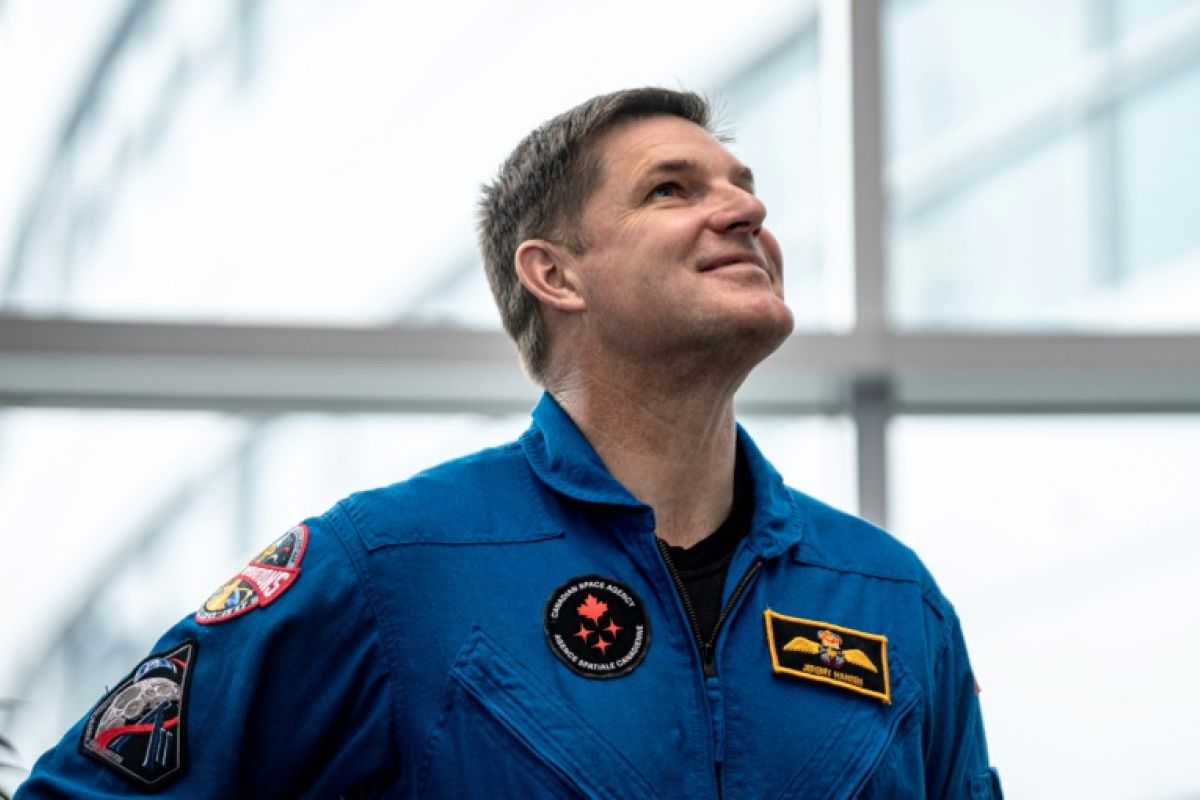 Un Canadien dans l'histoire lunaire puis une sortie de scène programmée