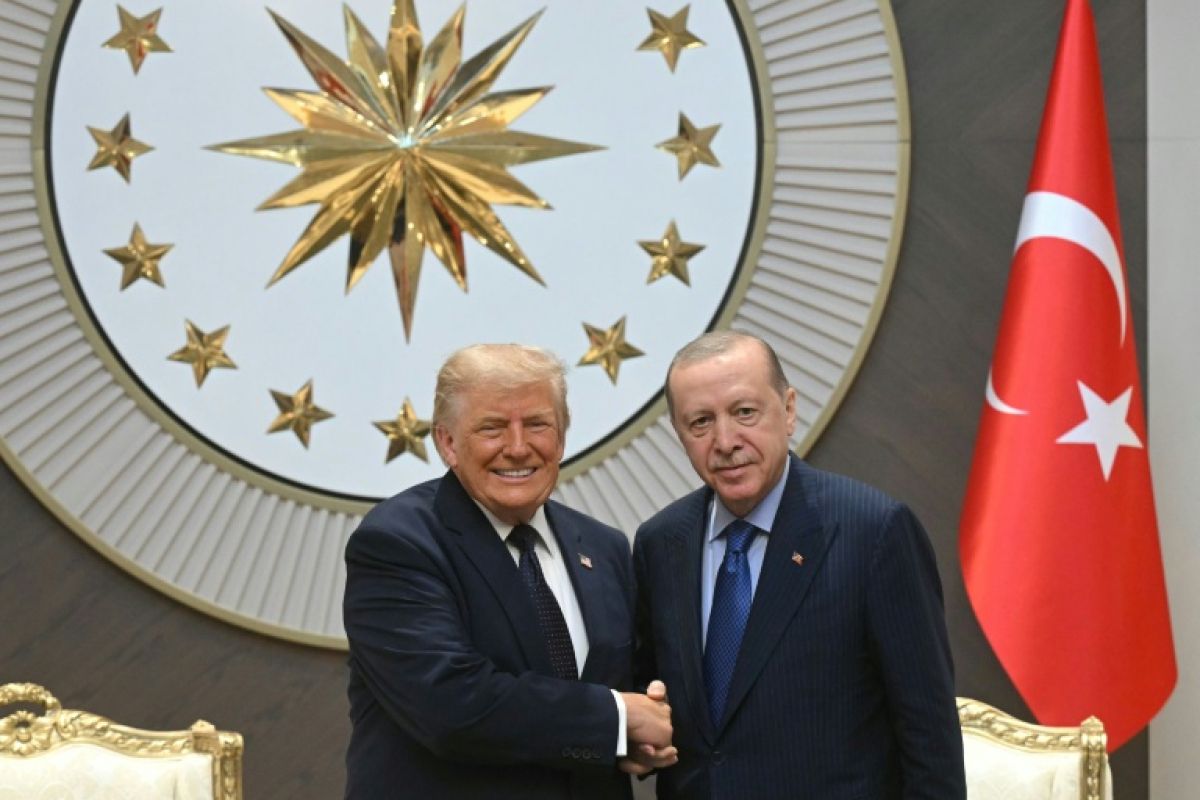 La colère de Trump contre l'Europe éclabousse le sommet de l'Otan à Ankara