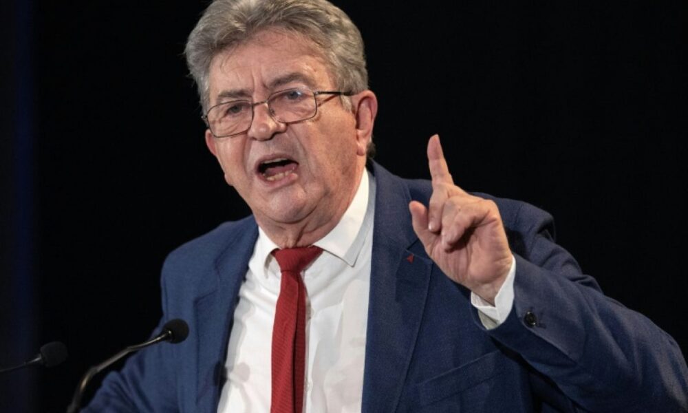 Mélenchon charge le capitalisme responsable des incendies qui ravagent la France