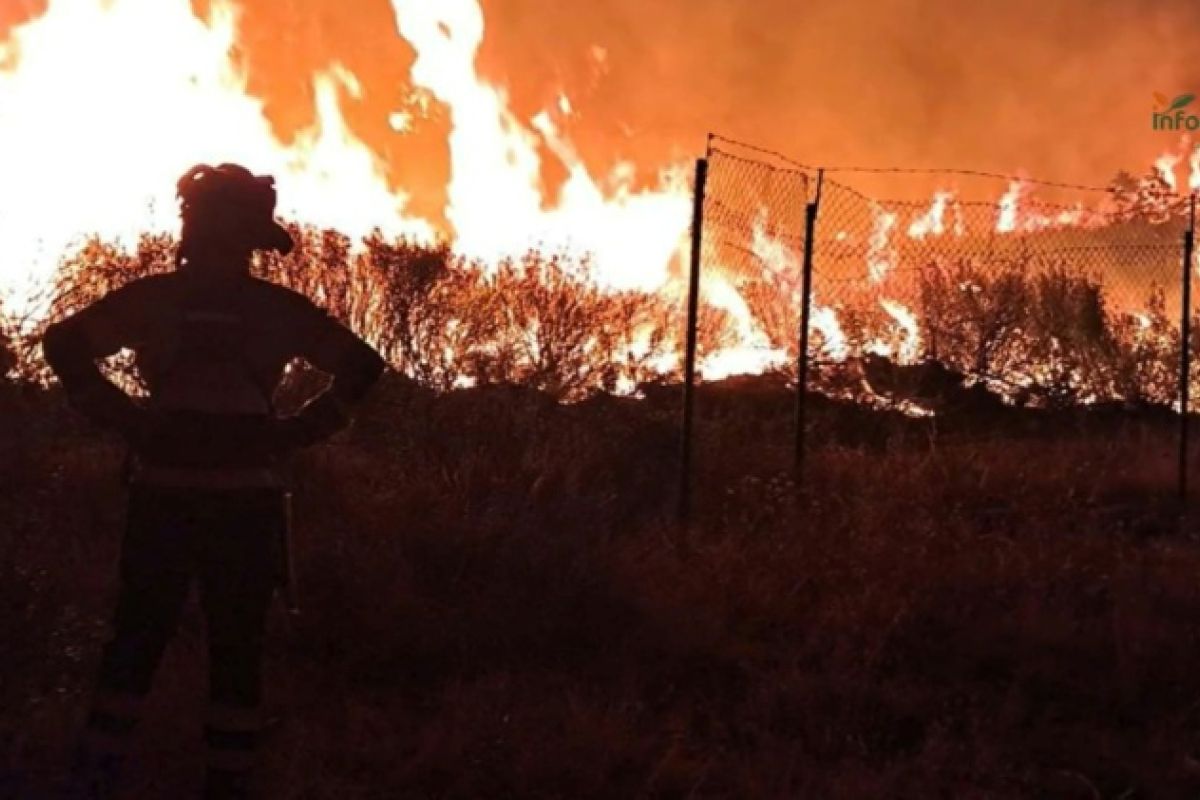 Un feu géant dévore 26 000 hectares dans le centre de l'Espagne