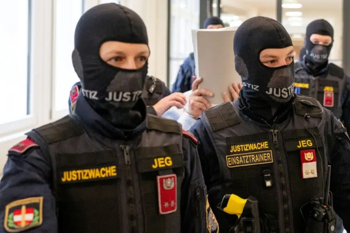 Syrie deux tortionnaires du régime Assad condamnés à huit ans de prison en Autriche
