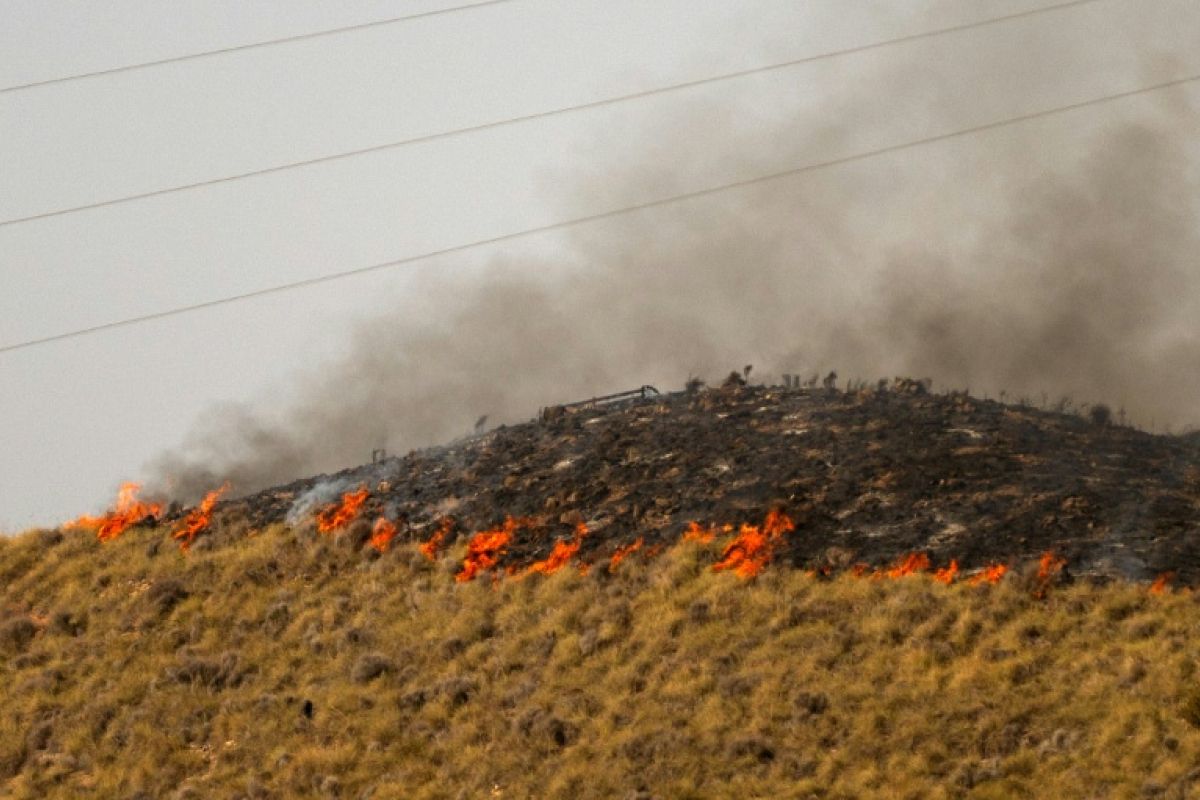 Espagne l'incendie meurtrier ralentit et les secours passent à l'offensive