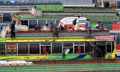 Un bus chute dans un ravin au Pakistan et laisse 40 familles en deuil