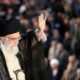 Des centaines de milliers d'Iraniens disent adieu à leur guide suprême