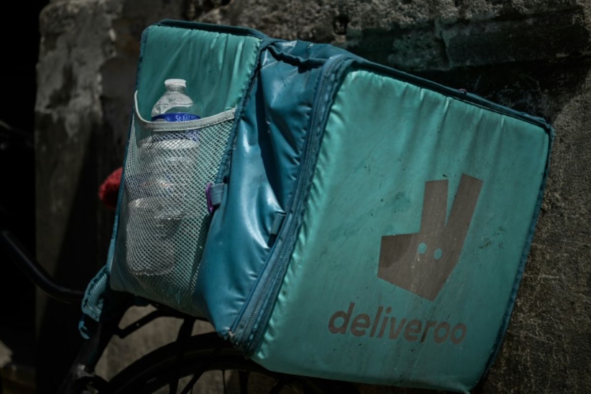 Canicule rouge les livreurs Uber Eats et Deliveroo ne livreront plus entre 14h et 18h