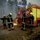 En Gironde un feu hors norme les pompiers retiennent leur souffle pour la cinquième nuit