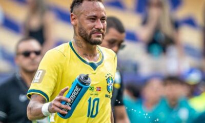 Neymar tire un trait sur la Seleção, son père le supplie de ne pas tout arrêter