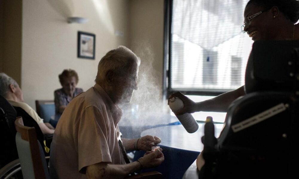 Canicule et manque de bras le cri d'alarme des Ehpad
