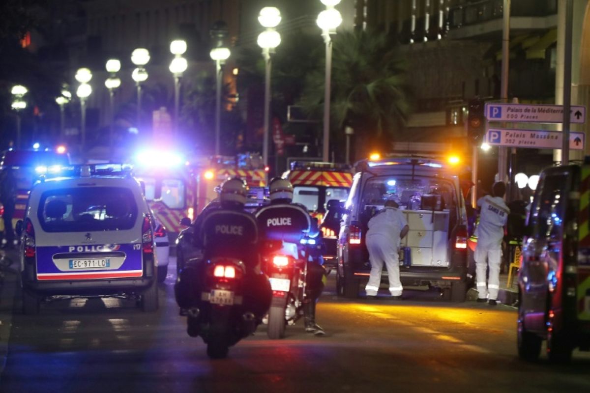Dix ans après l'attentat de Nice, l'enfance de centaines de victimes reste brisée