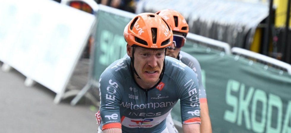 Un sprint à tombeau ouvert, un ami au tapis, la peur qui étreint le peloton