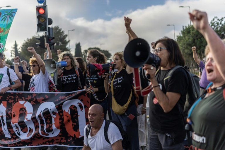 Israël marque les mille jours du 7 octobre dans une atmosphère électrique