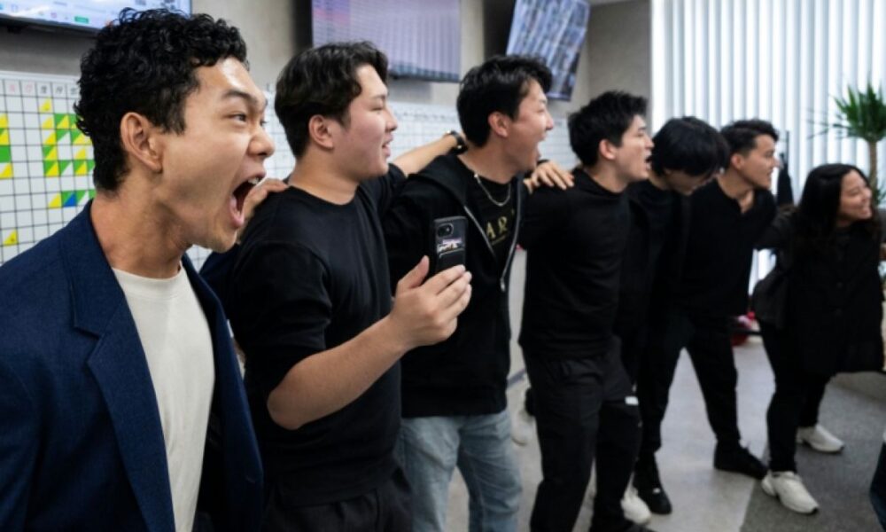 La génération Z japonaise veut remettre au goût du jour la culture du « guerrier d’entreprise »