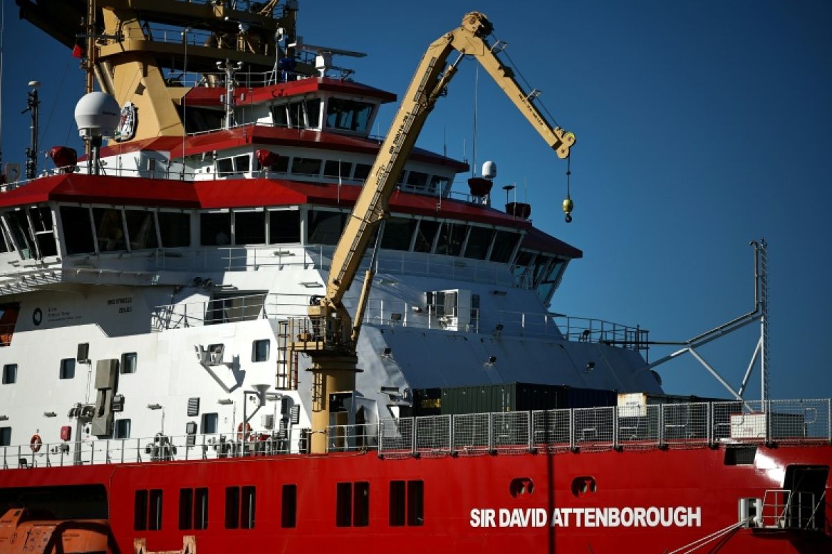 Des robots sous-marins explorent les glaciers du Groenland qui fondent à toute vitesse