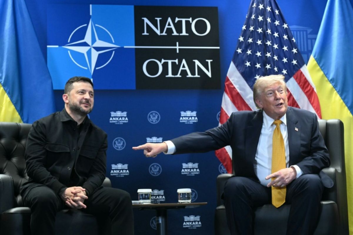 Zelensky mise tout sur une poignée de main avec Trump