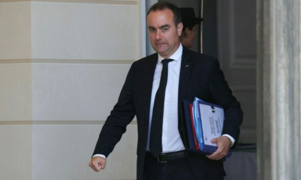 L’aide à mourir adoptée par les députés, le gouvernement la soumet au Conseil constitutionnel