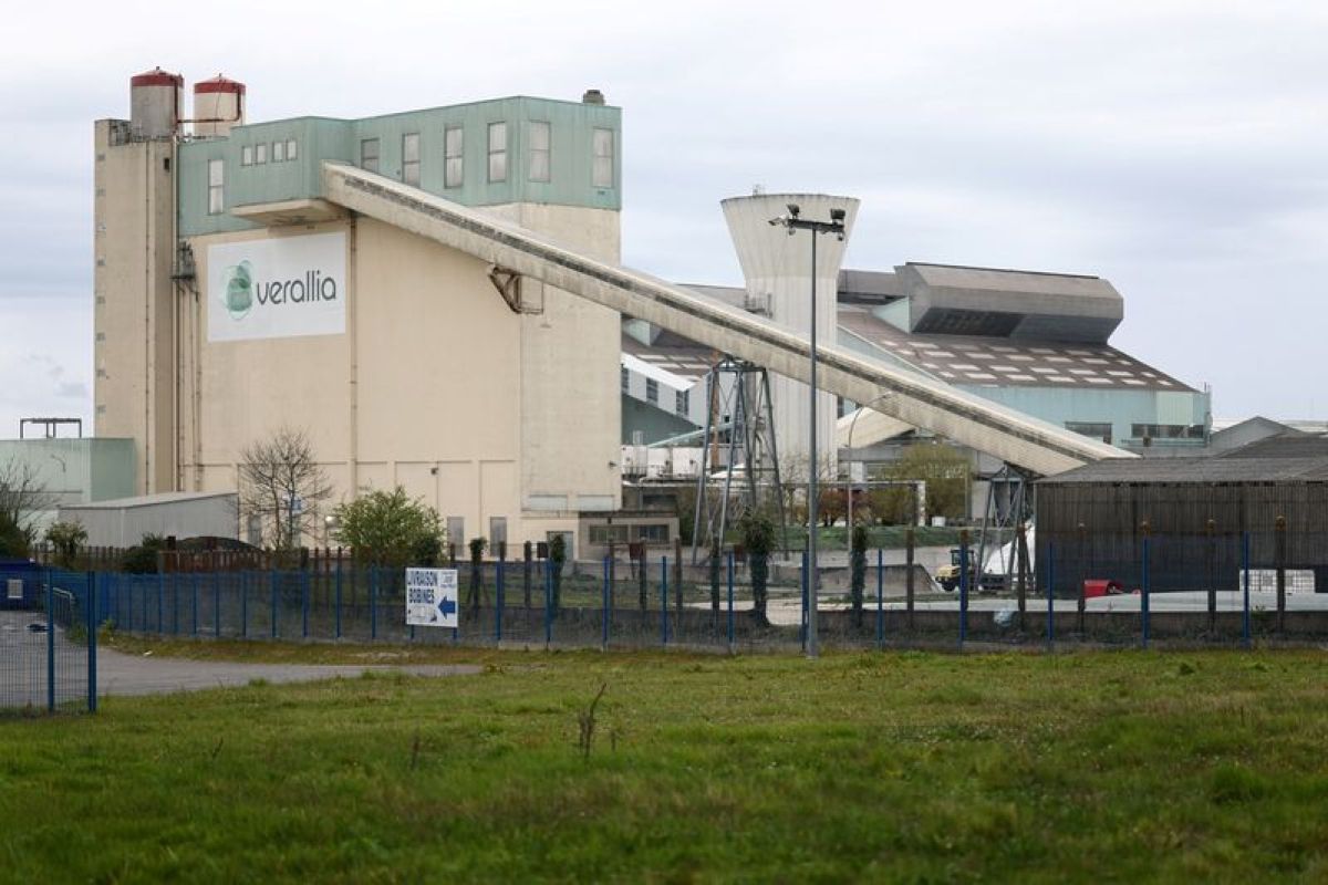 Verallia limite la casse malgré un léger recul des ventes